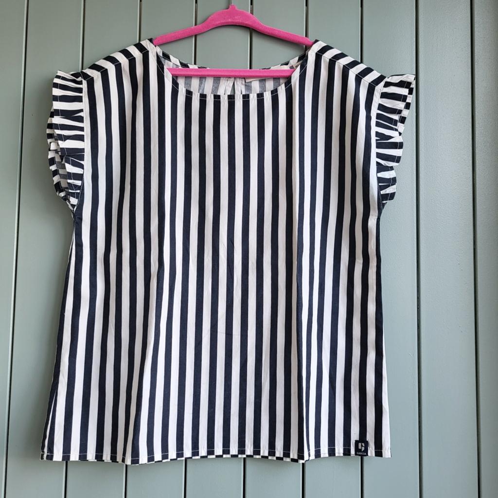 Garcia gestreept shirt met ruches mouwen maat 152, Kinderen en Baby's, Kinderkleding | Maat 152, Meisje, Ophalen of Verzenden