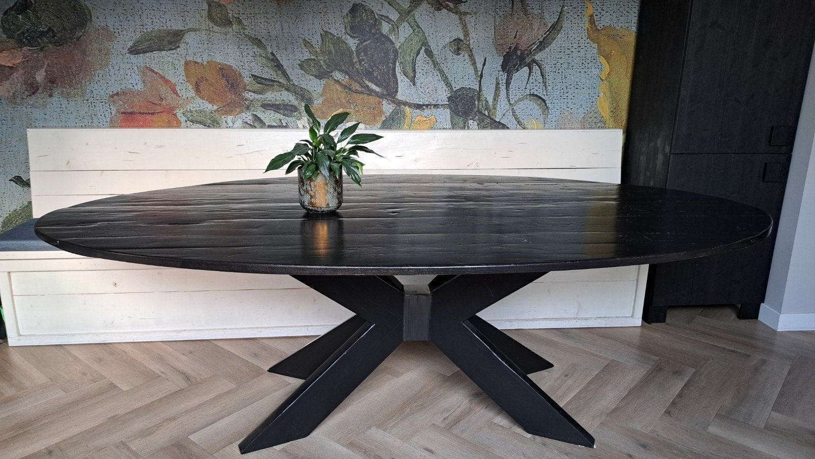 Ovale zwart Teakhouten Eettafel met Houten X-poot - 247x128, Huis en Inrichting, Tafels | Eettafels, Ophalen, 100 tot 150 cm, Teakhout