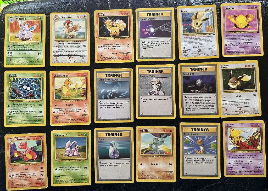 Diverse sets van vintage pokemon kaarten jaren 90 en 2000, Hobby en Vrije tijd, Ophalen, Zo goed als nieuw, Meerdere kaarten