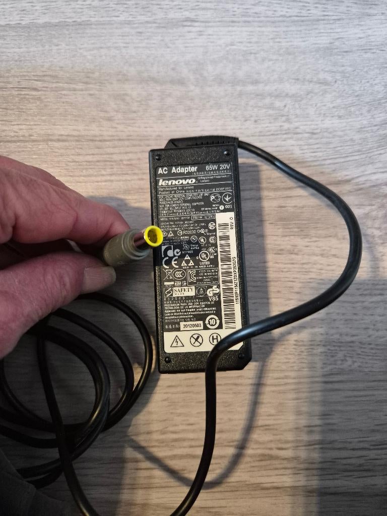 Lenovo 92P1154 Laptop Lader, Computers en Software, Laptop-opladers, Ophalen, Zo goed als nieuw, Lenovo