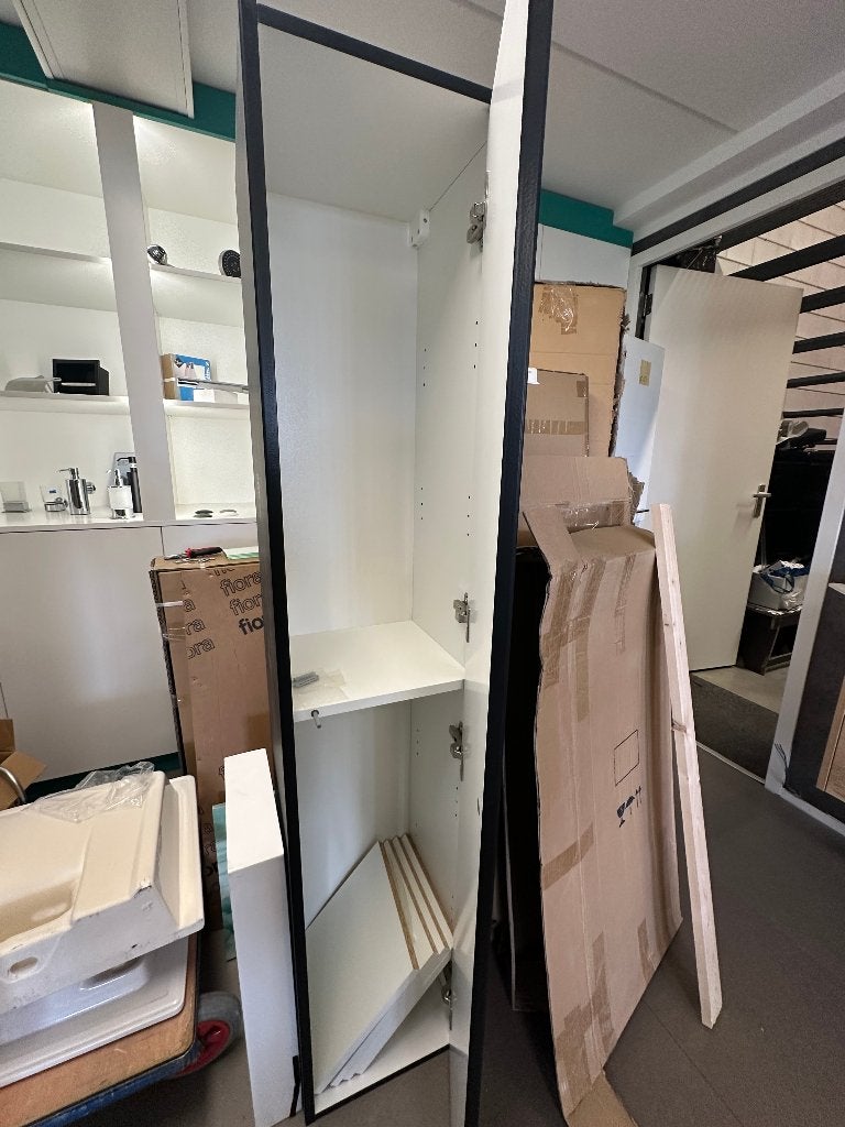 Luna Kolomkast Badkamer 170x35x35 Greeploos Push Pull, Huis en Inrichting, Kasten | Kledingkasten, Ophalen, Overige materialen