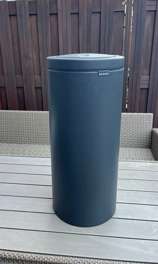 Brabantia touch bin, Huis en Inrichting, Woonaccessoires | Prullenbakken, Ophalen, 50 – 75, Rvs, 20 tot 30 liter