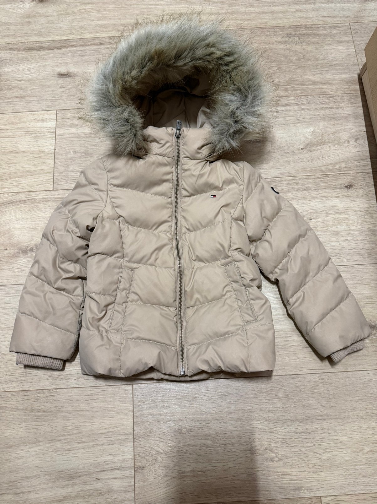 Als nieuw! Tommy Hilfiger winterjas meisje maat 110 50,-!, Ophalen of Verzenden, Zo goed als nieuw