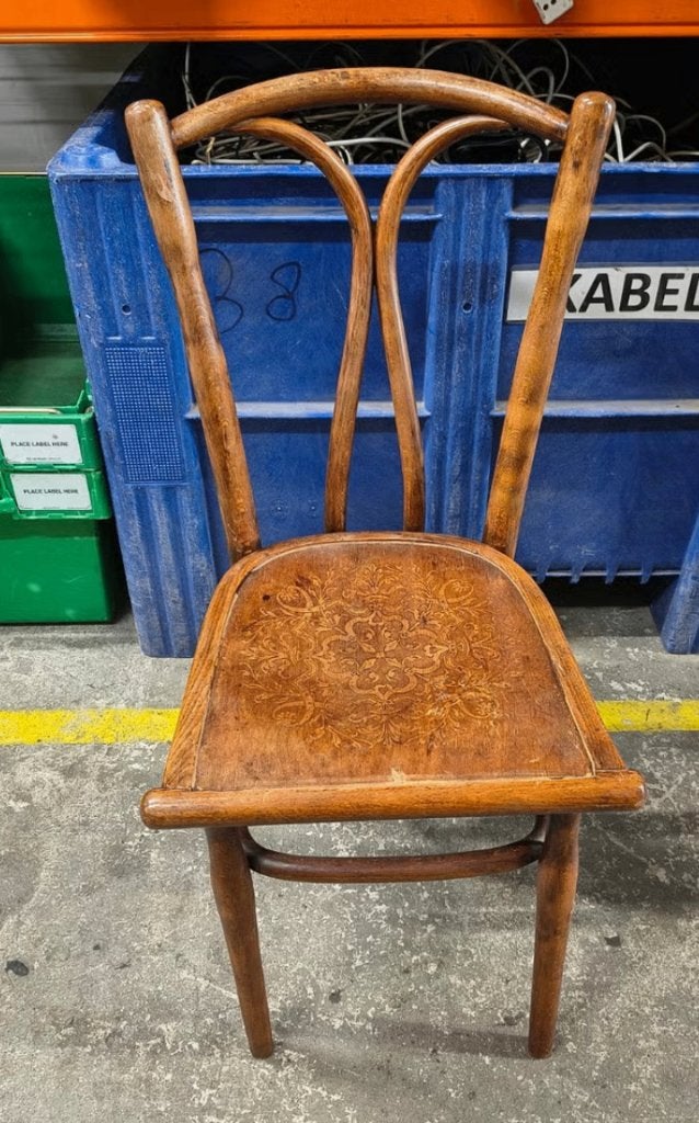 antiekehouten stoel met pyrografie op de zitting, Ophalen, Gebruikt, Bruin, .