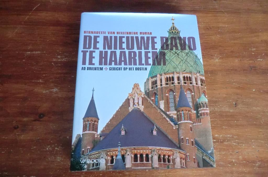 boek - De nieuwe Bavo te Haarlem - B. van Hellenberg Hubar, Ophalen of Verzenden, Gelezen
