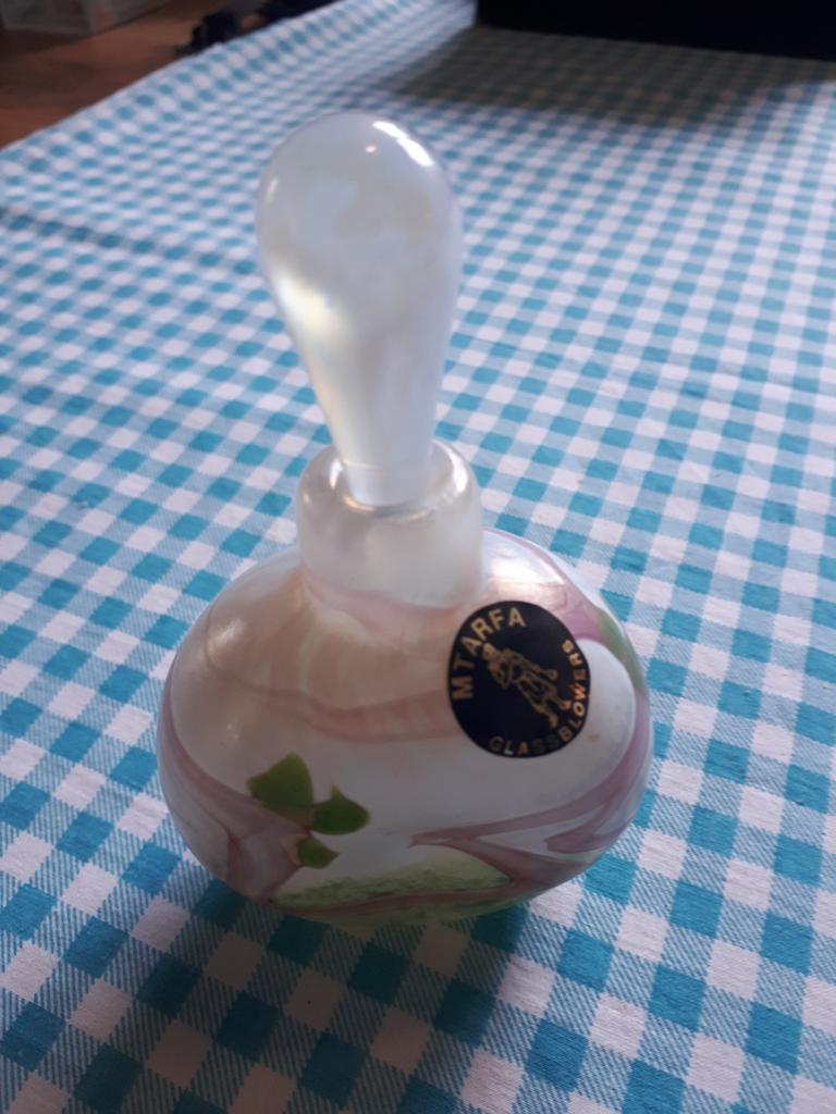 Parfumflesje mondgeblazen Italië (mtarfa), Ophalen of Verzenden, Parfumfles