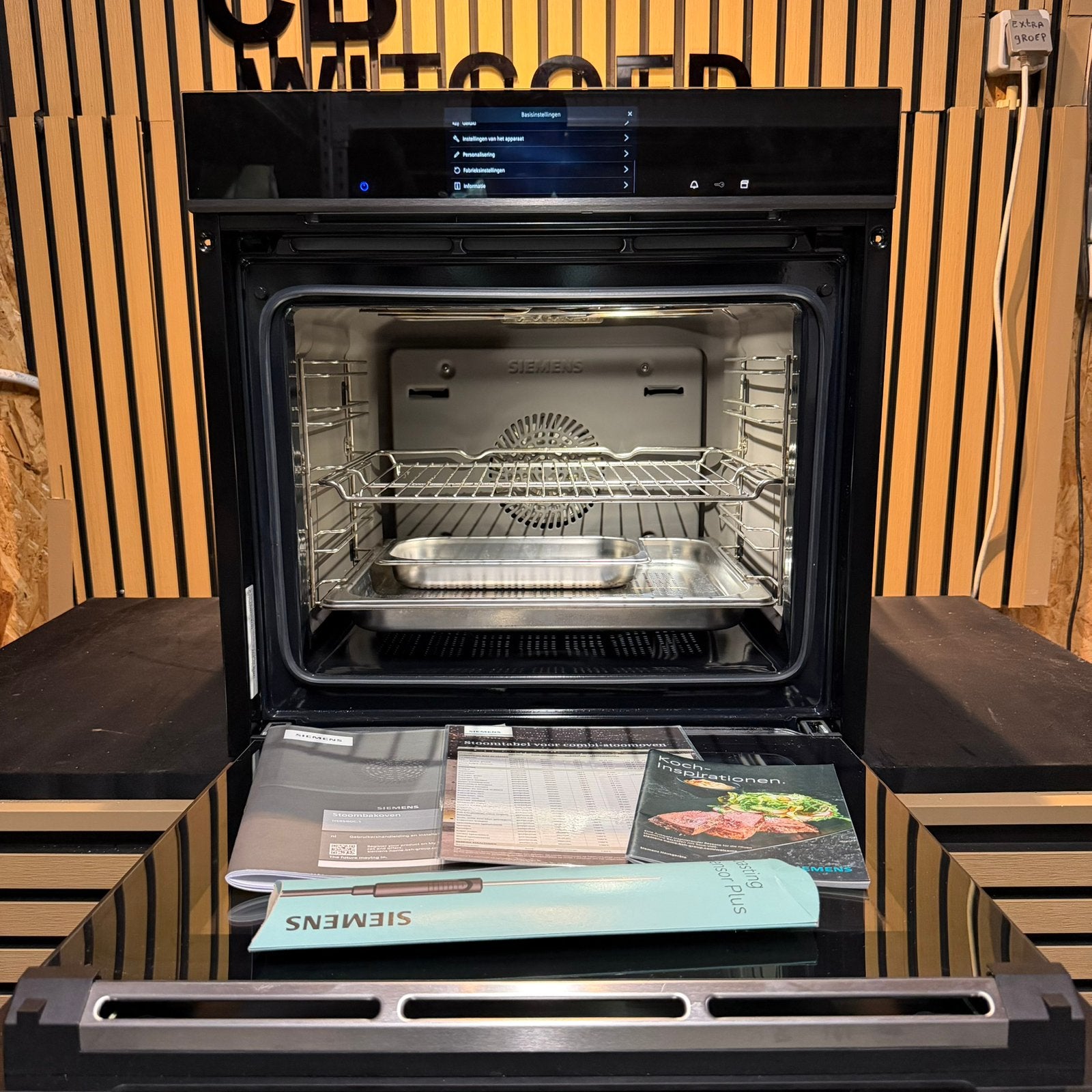 Luxe Siemens Combi stoom oven XXL display showroom Wifi 60cm, Witgoed en Apparatuur, Ovens, Ophalen, Hete lucht, 60 cm of meer
