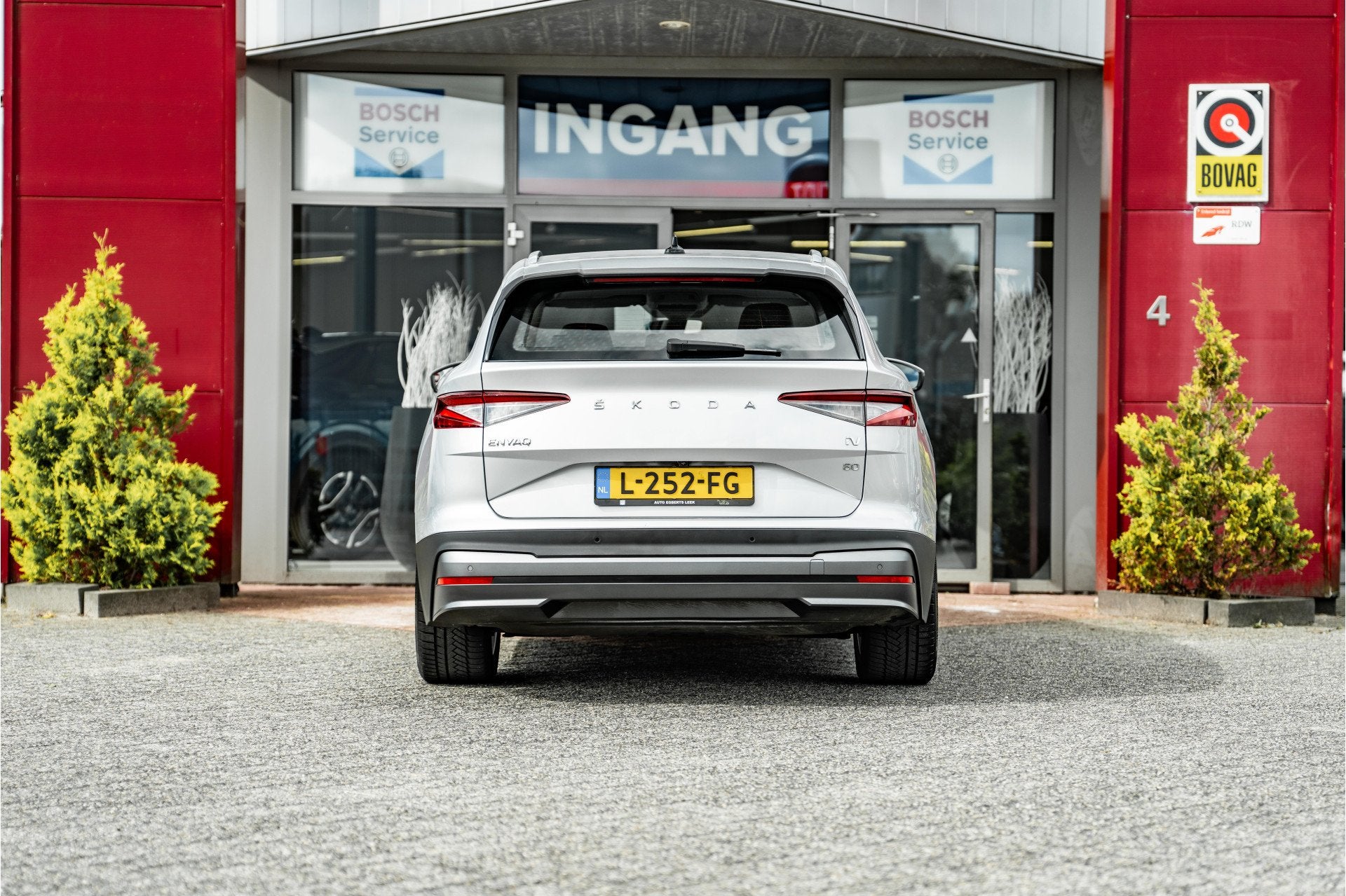 Skoda Enyaq iV 80 | Panoramadak | Warmtepomp (bj 2021), Auto's, Automaat, Gebruikt, Zwart, 82 kWh