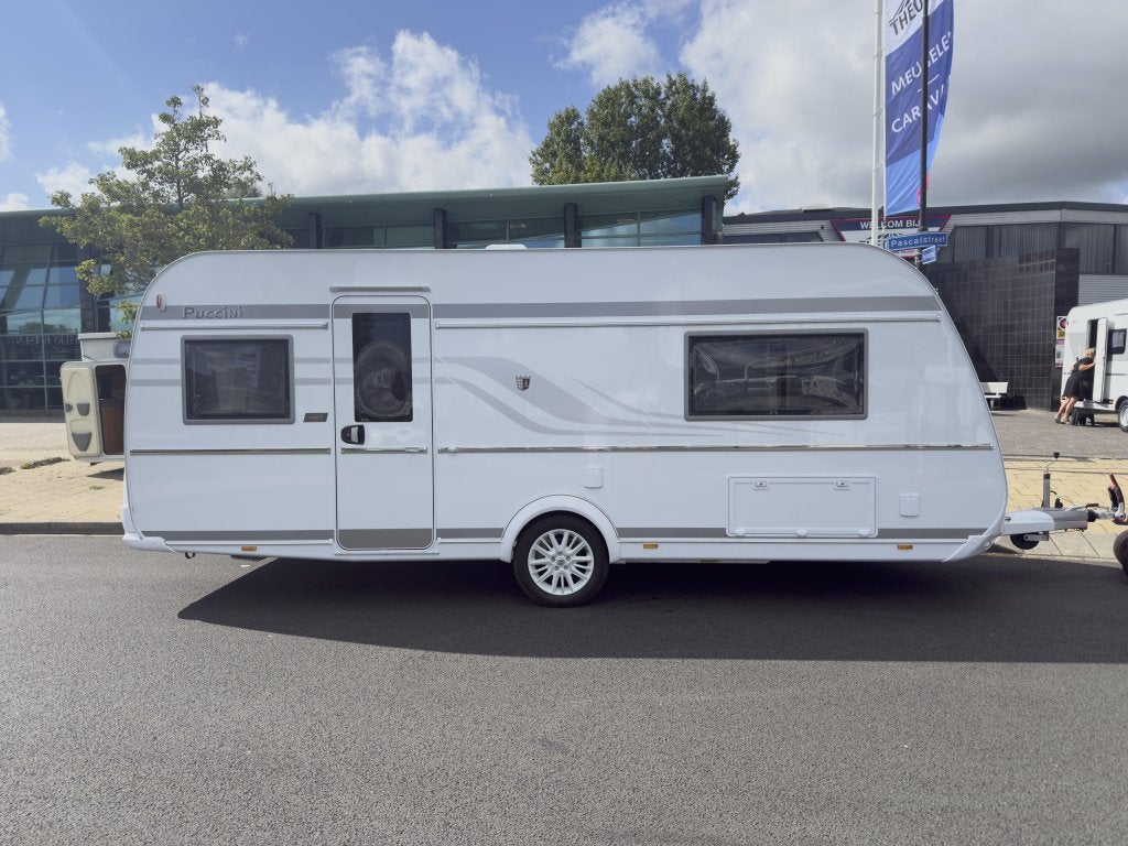 Tabbert Puccini 550 E met mover, ATC, vloerverwarming, Rondzit, Tabbert, Bedrijf, Schokbreker