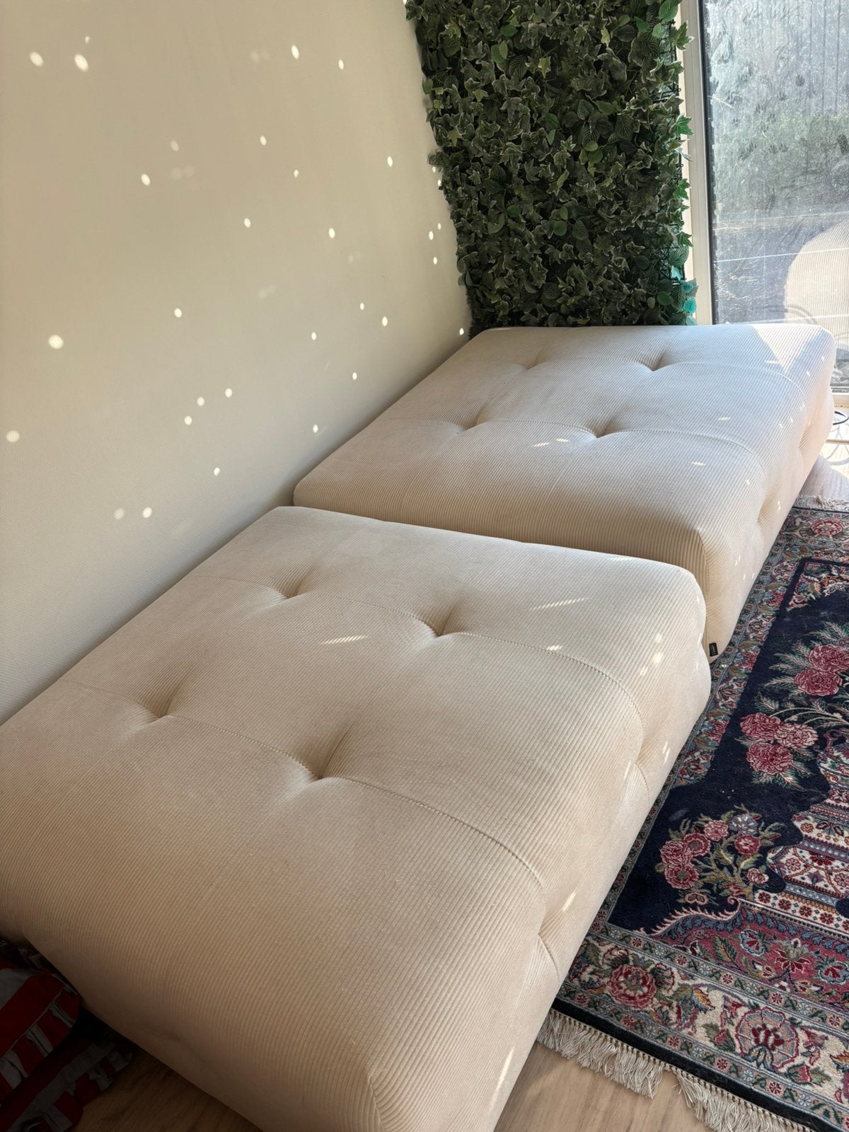 Loods 5 modulaire lounge elementenbank crème/wit ribstof, Huis en Inrichting, Banken | Bankstellen, Ophalen, Modern / Scandinavisch / Japandi
