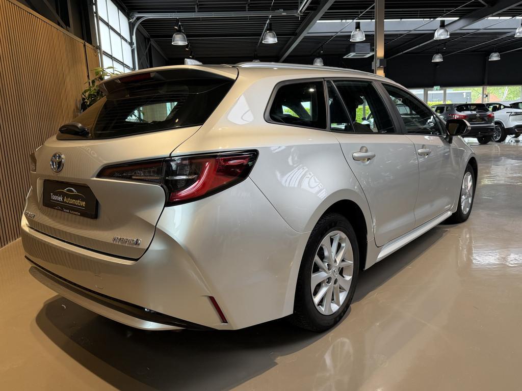 Toyota Corolla Touring Sports 1.8 Hybrid Active Automaat Nav, 1345 kg, Gebruikt, 4 cilinders, Corolla