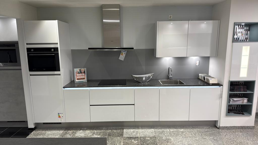 Nobilia Showroom Keuken, Wit, Enkelwandige keuken, Ophalen of Verzenden, Composiet