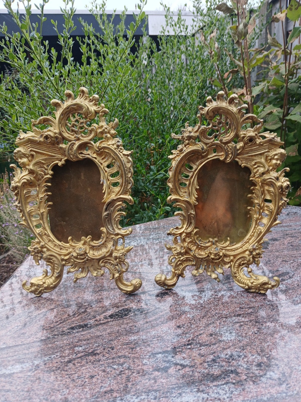 Set van 2 vergulde bronzen fotolijsten, Antiek en Kunst, Ophalen of Verzenden