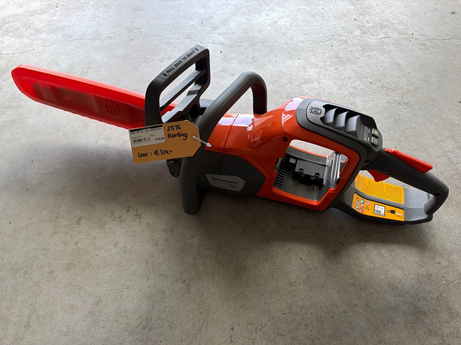 Husqvarna 225i Acc Kettingzaag - Nieuw 25% korting, Ophalen, Nieuw
