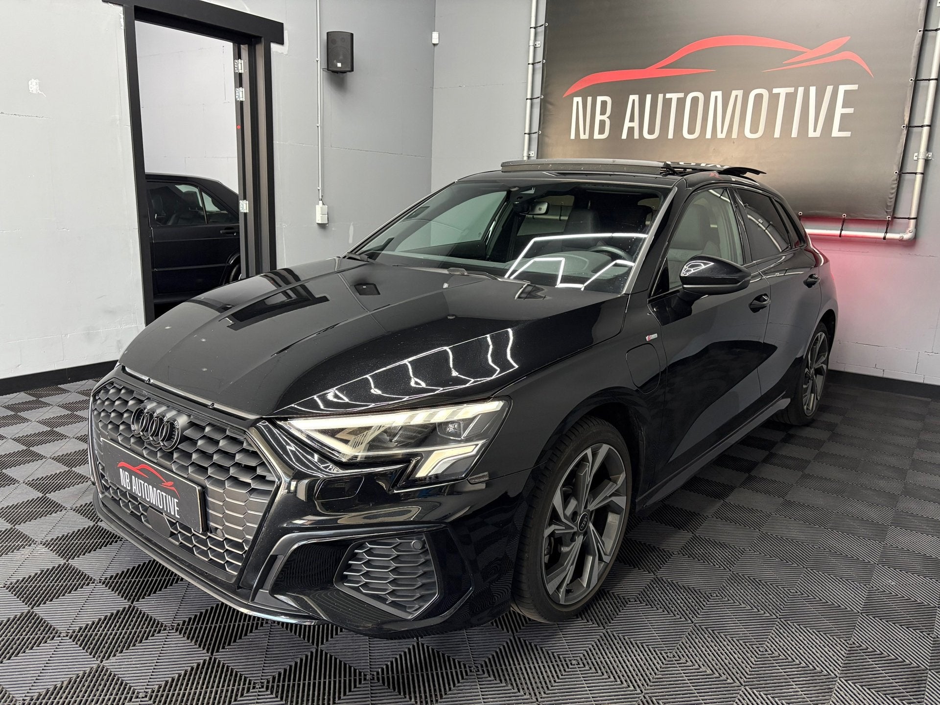 Audi A3 Sportback 45 TFSI e S edition Competition, 1525 kg, Gebruikt, 4 cilinders, 150 pk