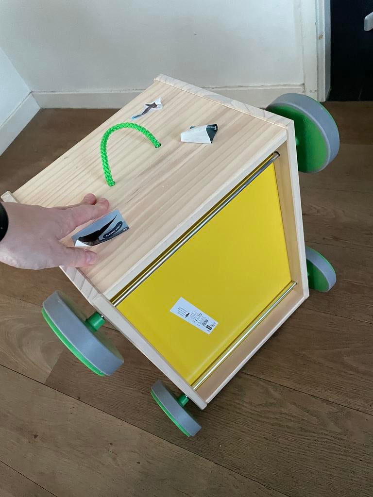 IKEA FLISAT Speelgoedkist op wielen - Houten opberger, Ophalen, Gebruikt, Jongen of Meisje