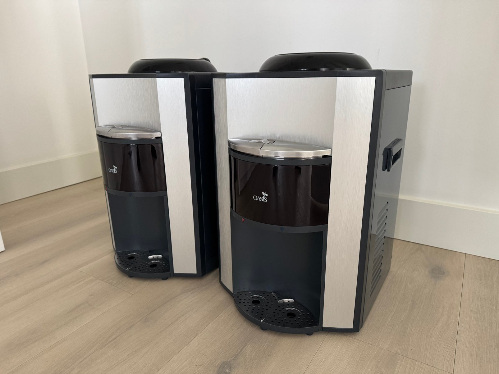 Oasis tafelmodel watercooler/waterkoeler (met kokend water), Ophalen of Verzenden, Zo goed als nieuw