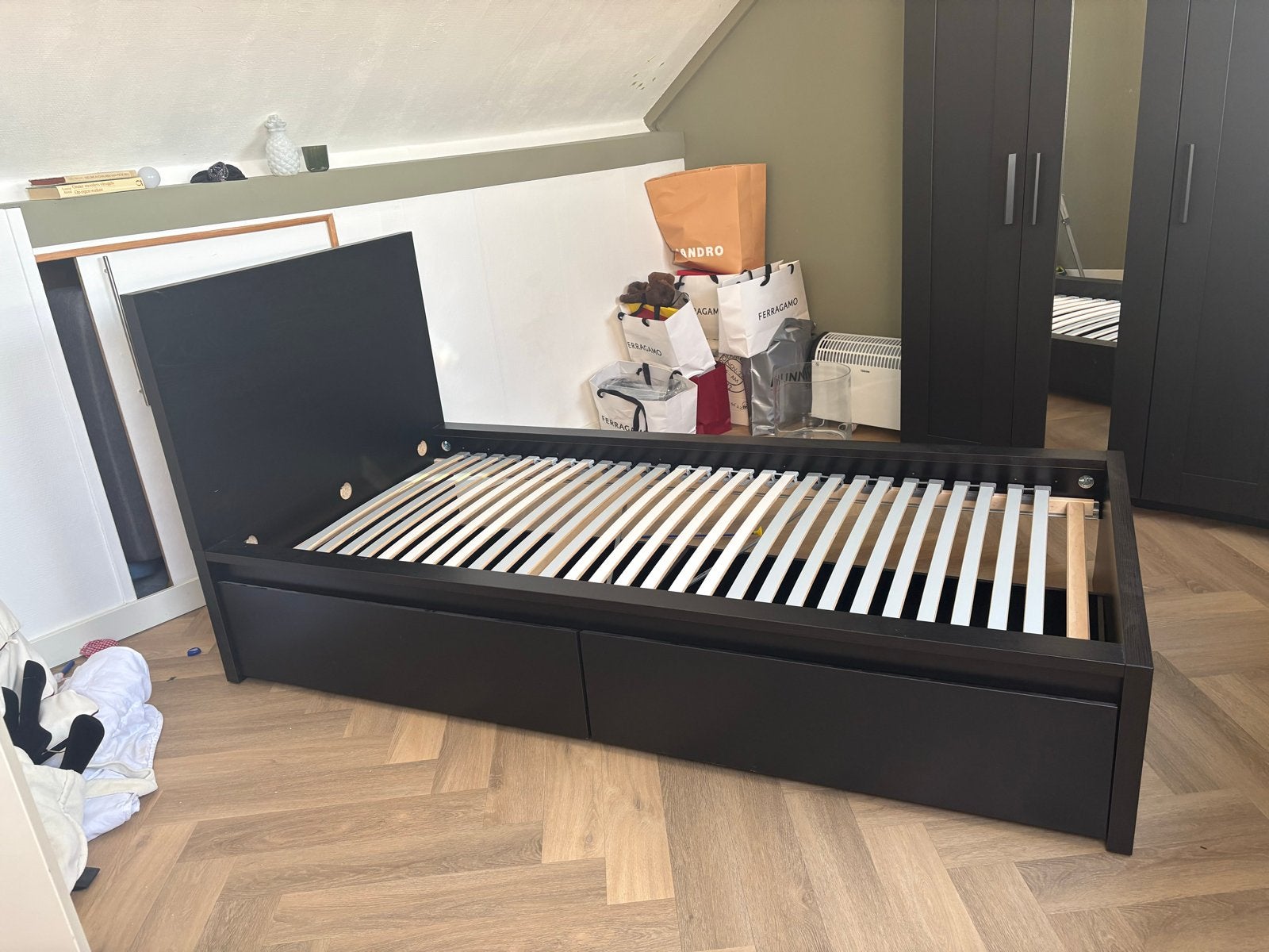 Slaapkamer kast en bed 90x200 zgan, 90 cm, Eenpersoons, Zwart, Ophalen of Verzenden