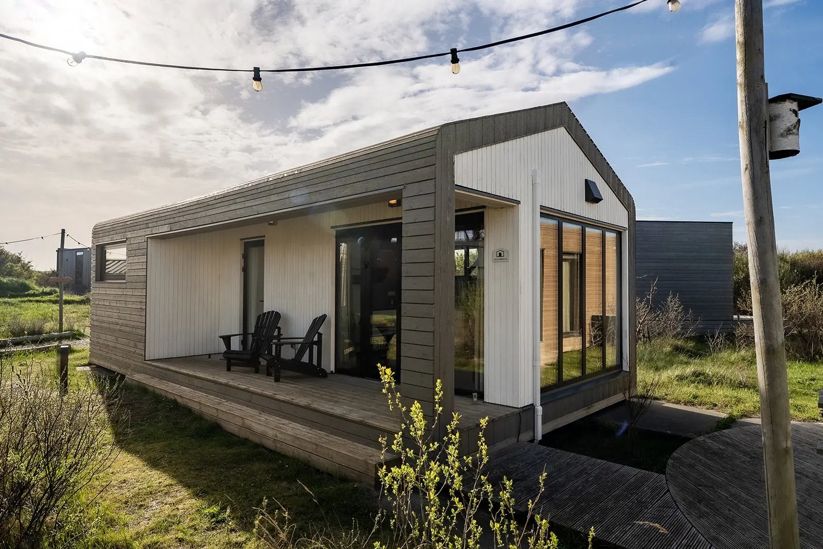 Strandhuis 200m van zee. Tiny house 4 pers. + hond. Airco!, Bemiddelingsbureau, 2 slaapkamers, Overige typen, Internet