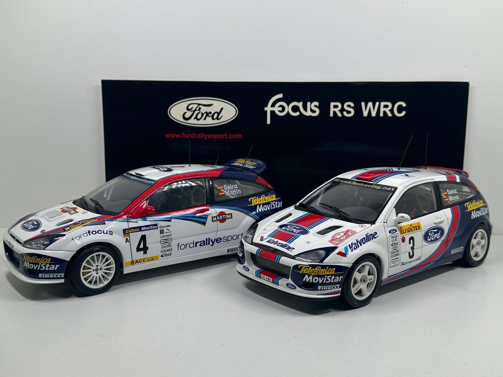 AUTOART FORD FOCUS WRC RALLY MONTE CARLO '01 / CATALUNYA '02, Hobby en Vrije tijd, Ophalen of Verzenden, Zo goed als nieuw, Auto