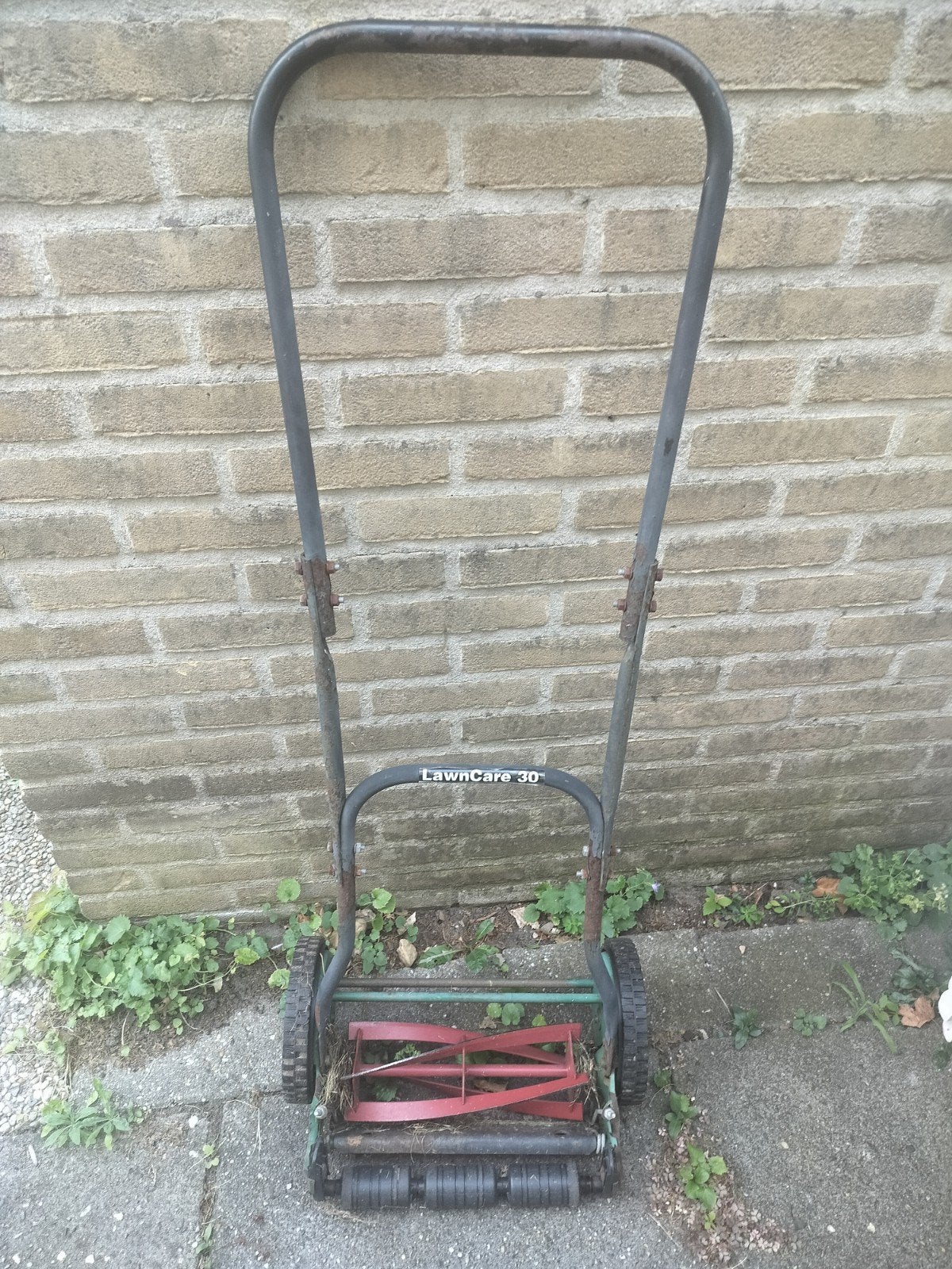Handgrasmaaier LawnCare 30 - Gebruikt, Gebruikt, Handgrasmaaier, Ophalen of Verzenden, 30 t/m 39 cm