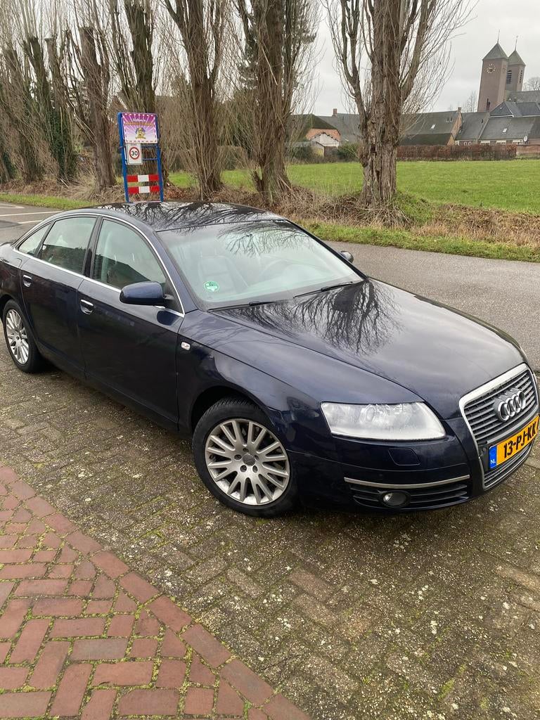 Audi A6 4.2 246KW Quattro Tiptronic 2004 Blauw, Automaat, 8 cilinders, Blauw, Vierwielaandrijving