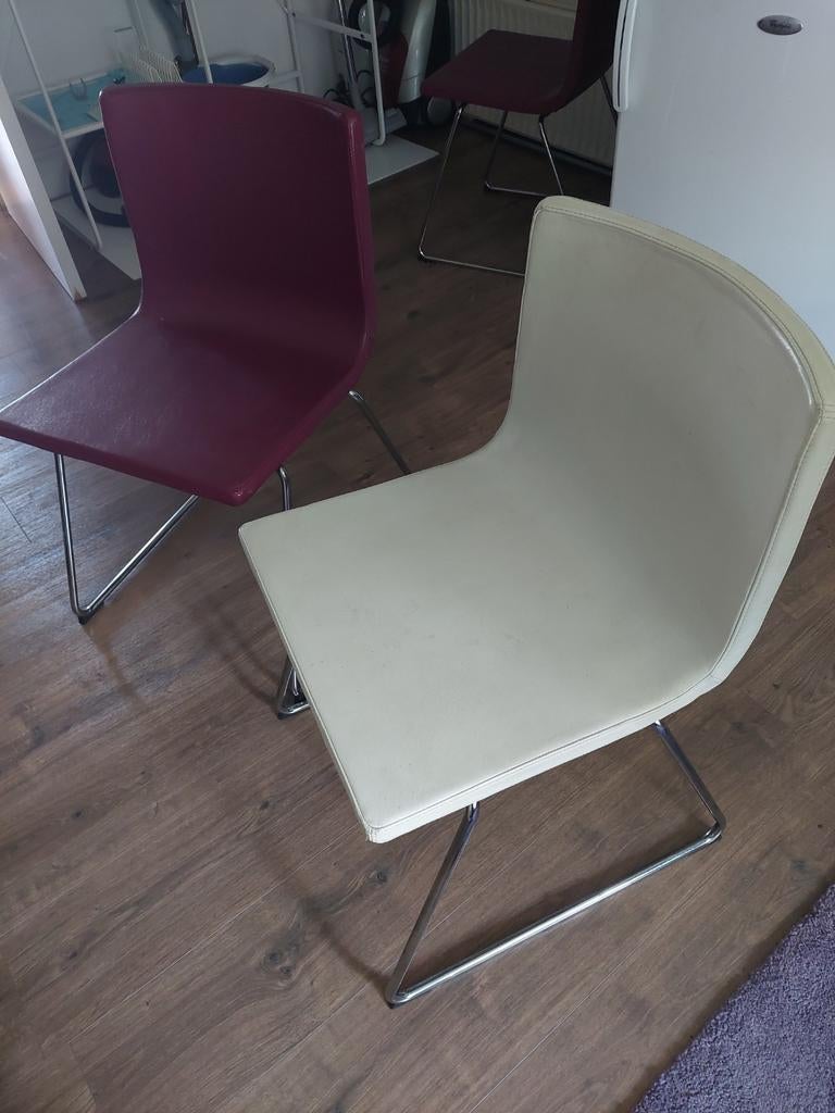6 eetkamerstoelen 3x wit 3x rood, Huis en Inrichting, Stoelen, Ophalen, Gebruikt, Wit, Vijf, Zes of meer stoelen
