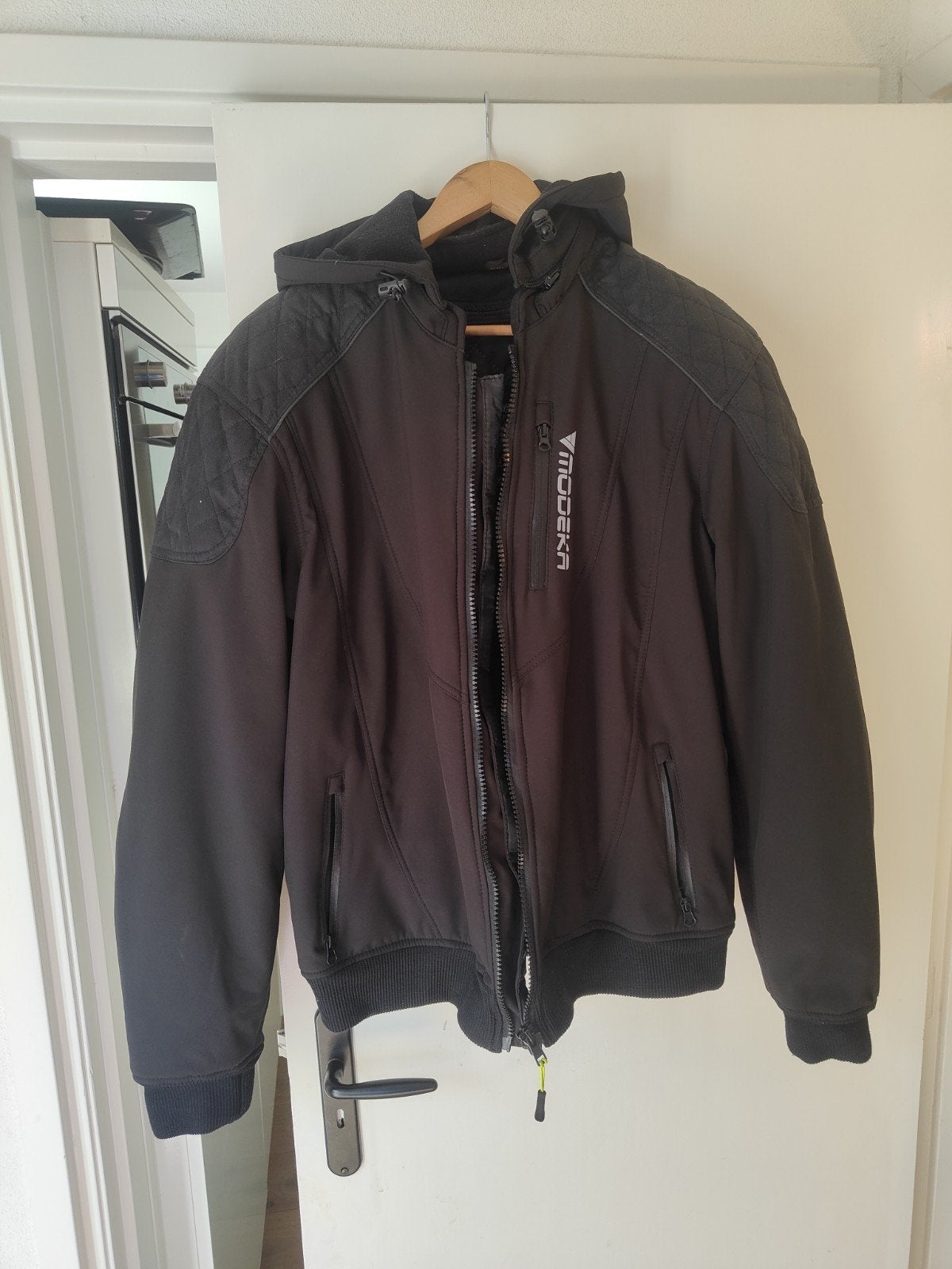 Modeka Motorjas Textiel Zwart met Capuchon, Motoren, Kleding | Motorkleding, Jas | textiel, Ophalen of Verzenden, Nieuw zonder kaartje