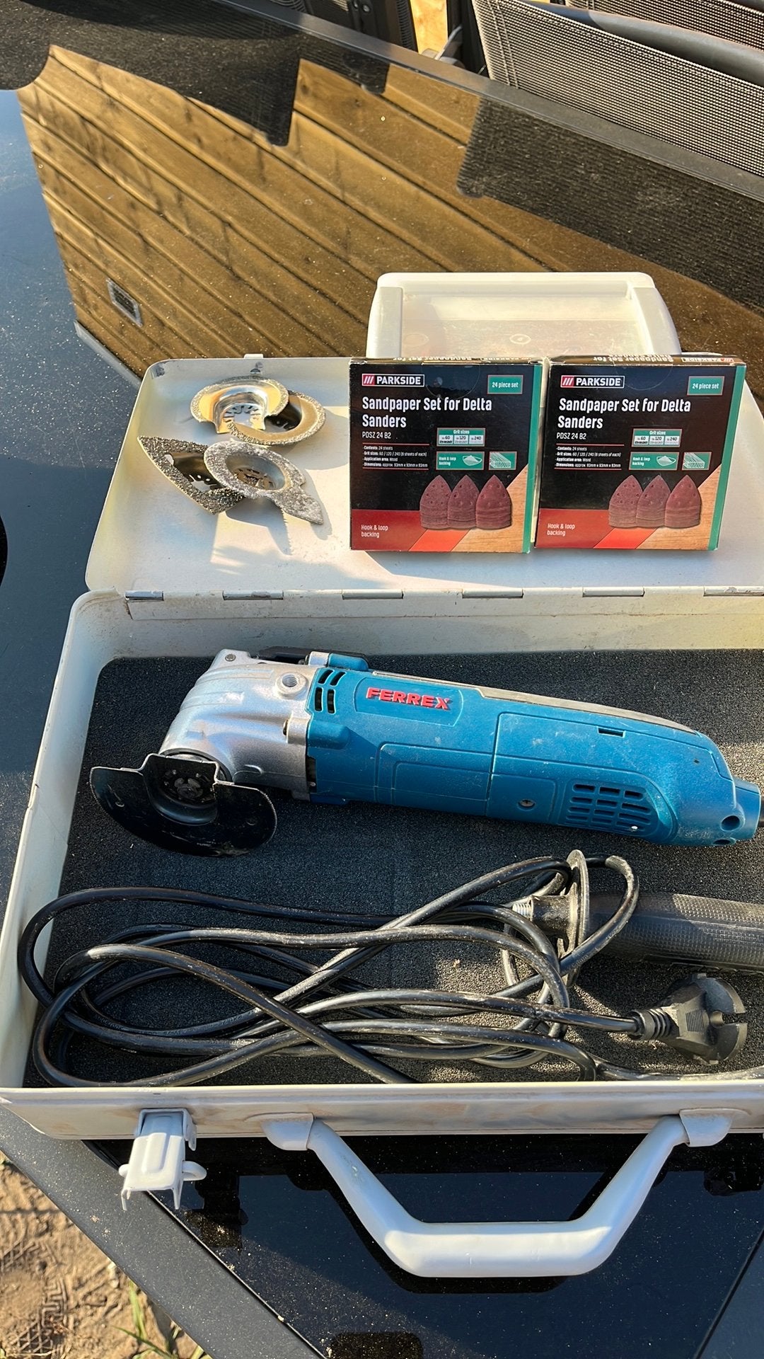 Multitool Ferrex, Ophalen, Zo goed als nieuw, Minder dan 700 watt