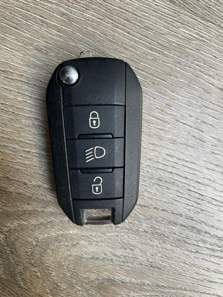 Peugeot (208) autosleutel handzender, Ophalen of Verzenden, Gebruikt, Peugeot