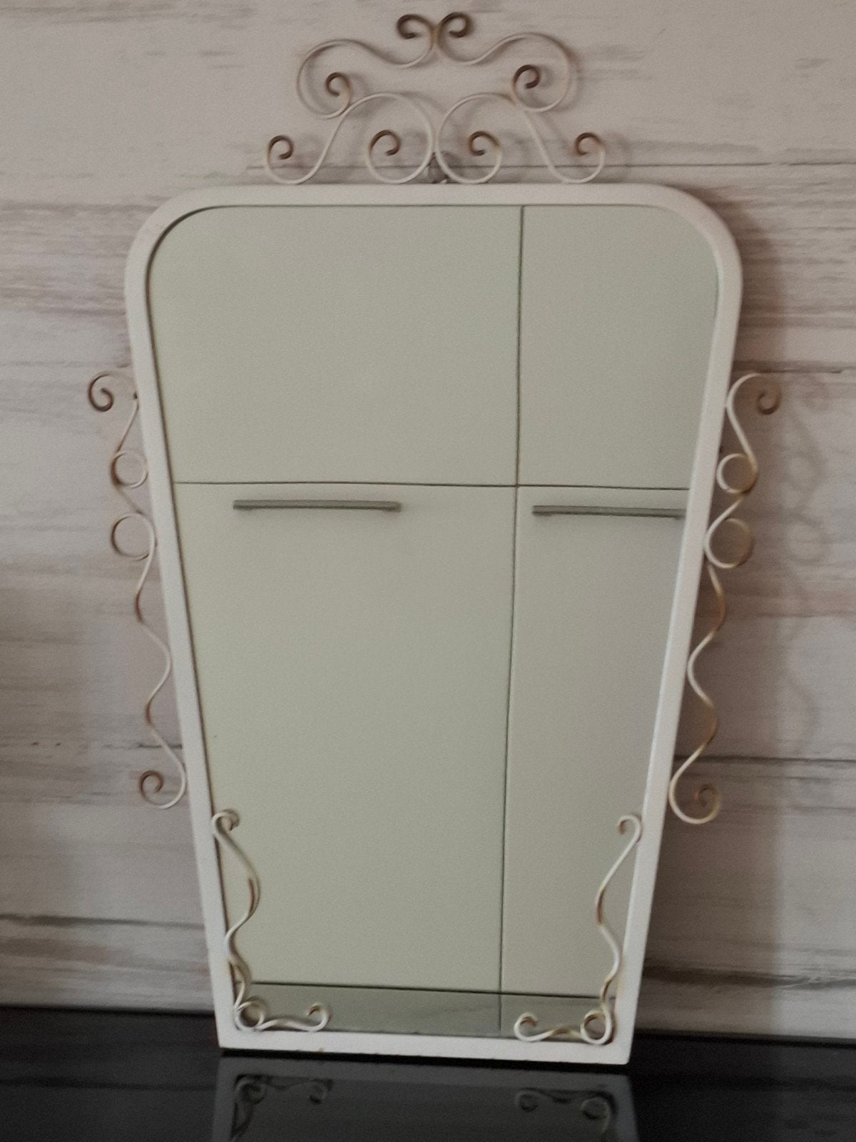 Vintage spiegel met sierlijk metalen frame, Ophalen, Overige vormen, Minder dan 50 cm, 100 tot 150 cm
