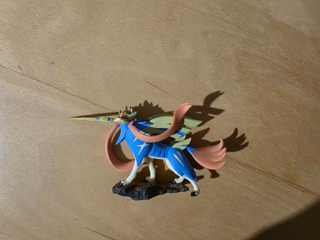 Pokemon zacian figure, Ophalen of Verzenden, Zo goed als nieuw