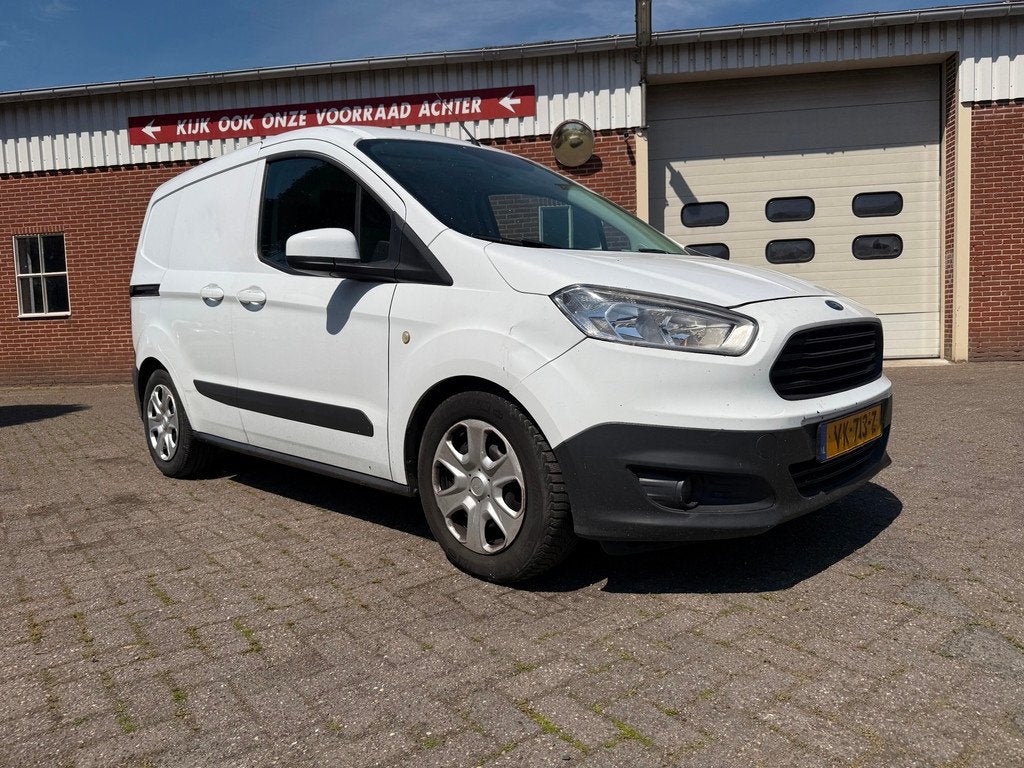 Ford Transit Courier 1.5 TDCI Trend airco navi stoelverwarmi, Voorwielaandrijving, Euro 5, Gebruikt, 4 cilinders