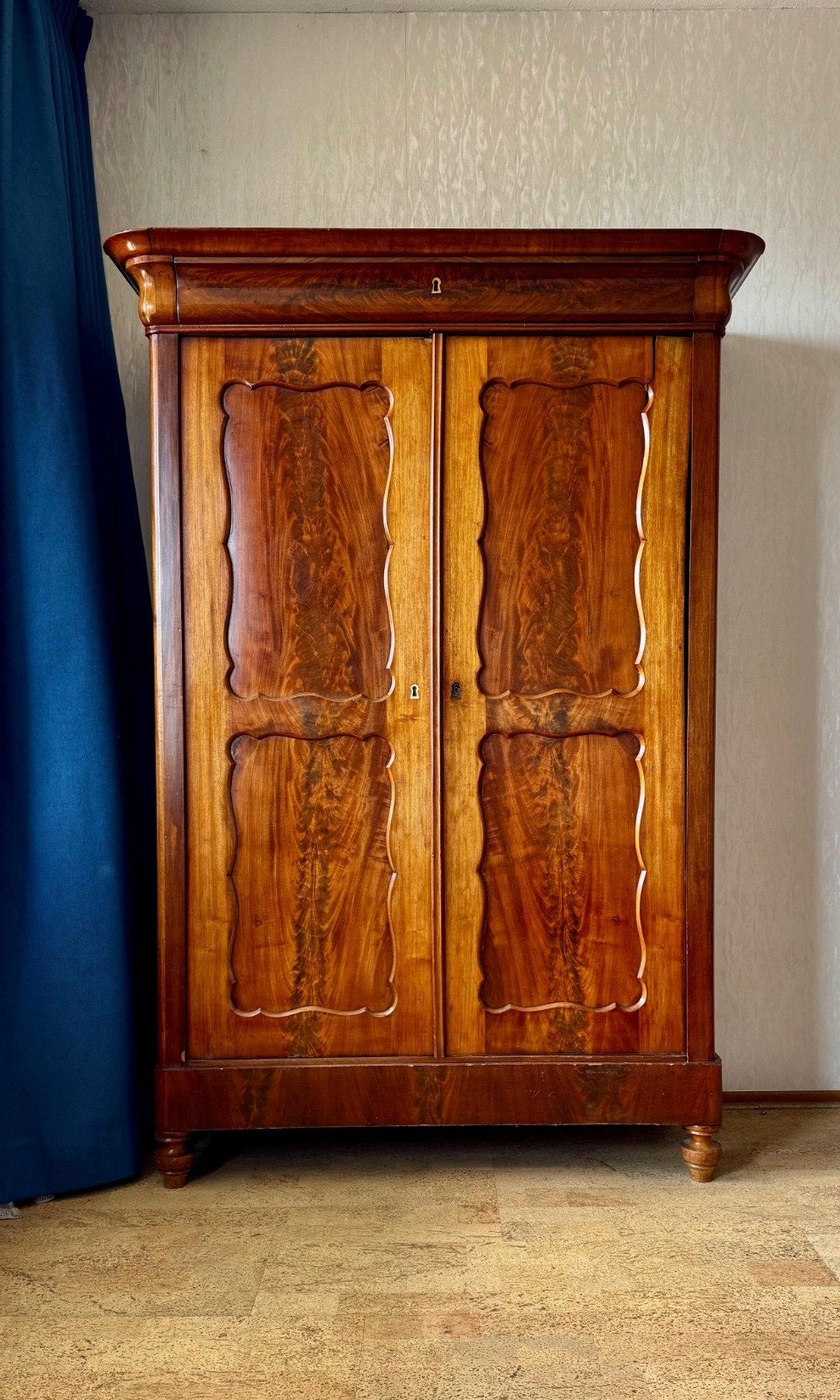 Antieke Biedermeier Kast, Ophalen
