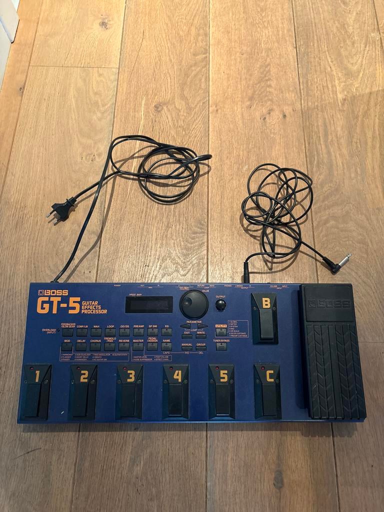 Boss GT-5 Gitaar Multi-Effect Processor, Muziek en Instrumenten, Effecten, Ophalen of Verzenden, Gebruikt, Distortion, Overdrive of Fuzz