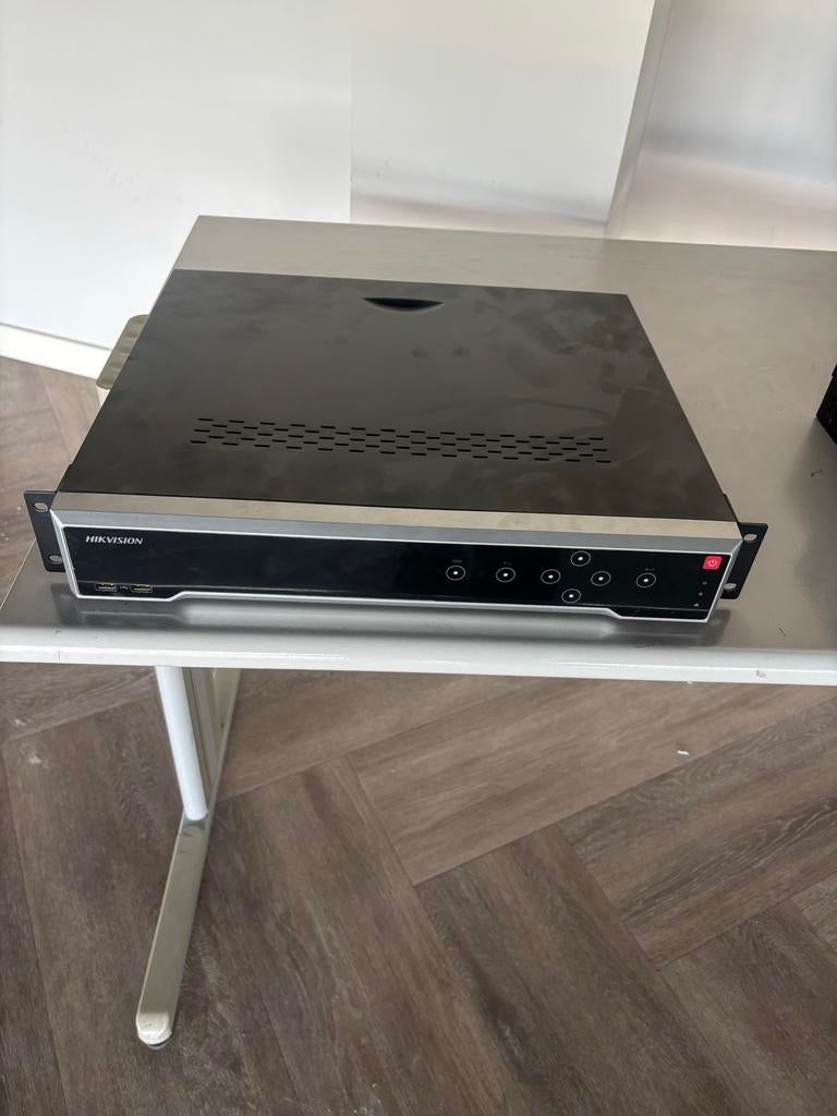 Hikvision DS-7716NI-K4 Netwerk Video Recorder NVR, Ophalen of Verzenden, Zo goed als nieuw
