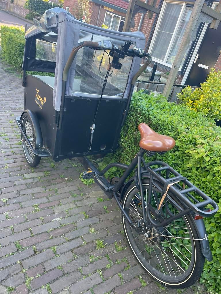 Mooi bakfiets met 2 battery, Ophalen of Verzenden, Zo goed als nieuw, 4 kinderen of meer