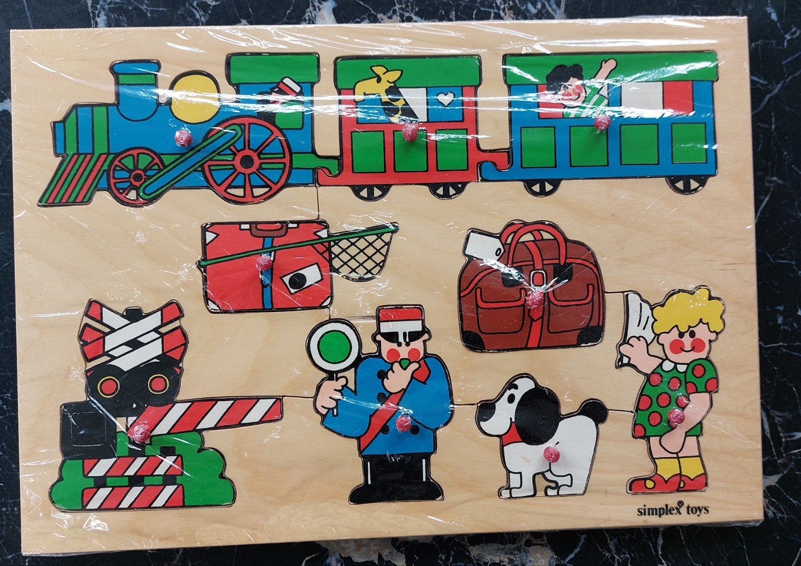 Houten kinderpuzzel - Trein en figuren, Ophalen, 2 tot 4 jaar, Zo goed als nieuw, Van hout