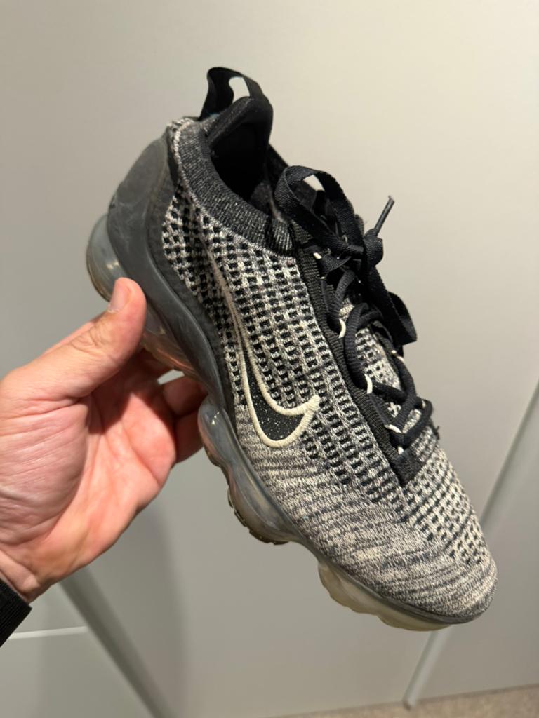 Nike WMNS Air Vapormax, Kleding | Heren, Schoenen, Ophalen of Verzenden, Zo goed als nieuw, Zwart