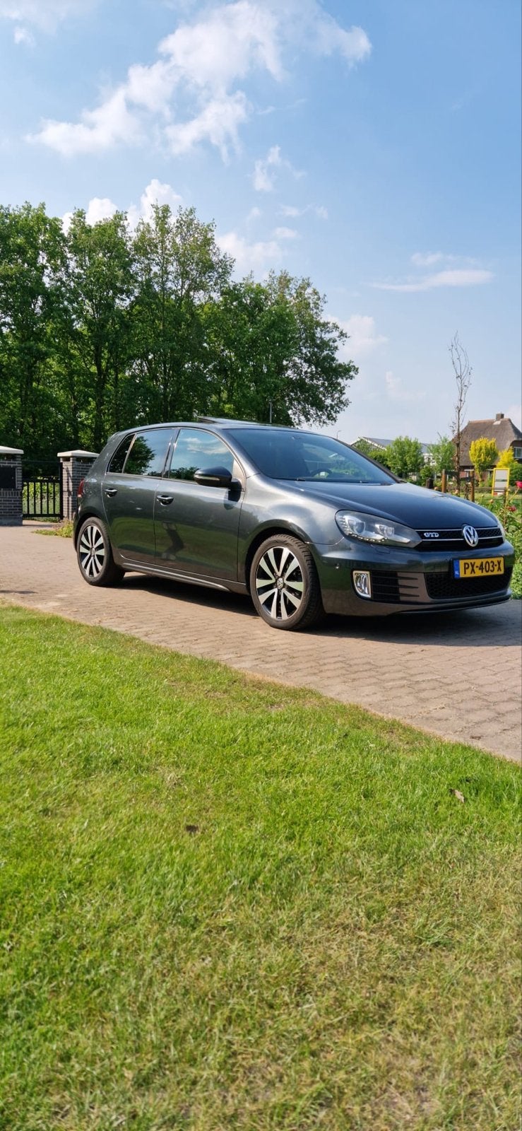 Volkswagen Golf GTD 2.0 GTD DSG 2012 FULL OPTION, 4 cilinders, Zwart, 1331 kg, Diesel