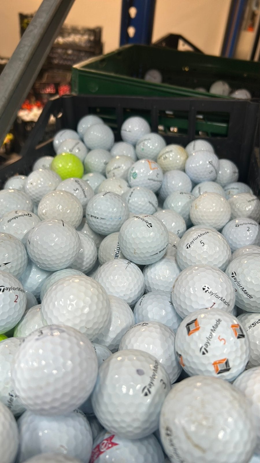 100 Stuks TaylorMade TP5 Golfballen, Ophalen of Verzenden, Zo goed als nieuw, Bal(len)