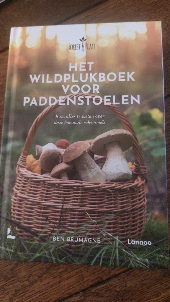 het WILDPLUKBOEK VOOR PADDENSTOELEN - brumagne, Ophalen of Verzenden, Zo goed als nieuw, Overige onderwerpen