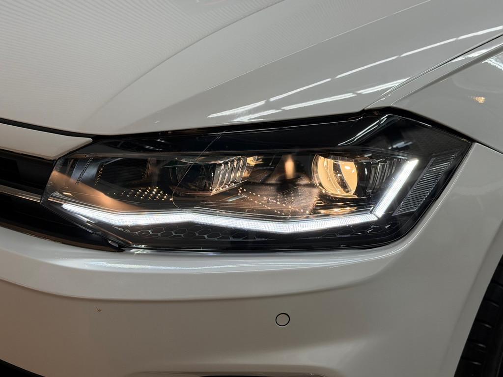 Volkswagen Polo 1.6 TDI R-Line 2019 DSG LED CAR-PLAY CRUISE, Auto's, Stof, Gebruikt, Wit, Bedrijf
