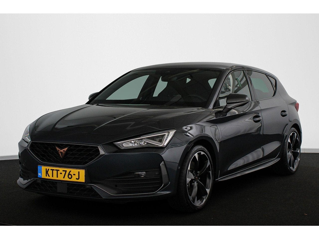 CUPRA Leon Sportstourer 1.4 e-Hybrid Business Stuur-Stoelver, Automaat, Gebruikt, 4 cilinders, Leon