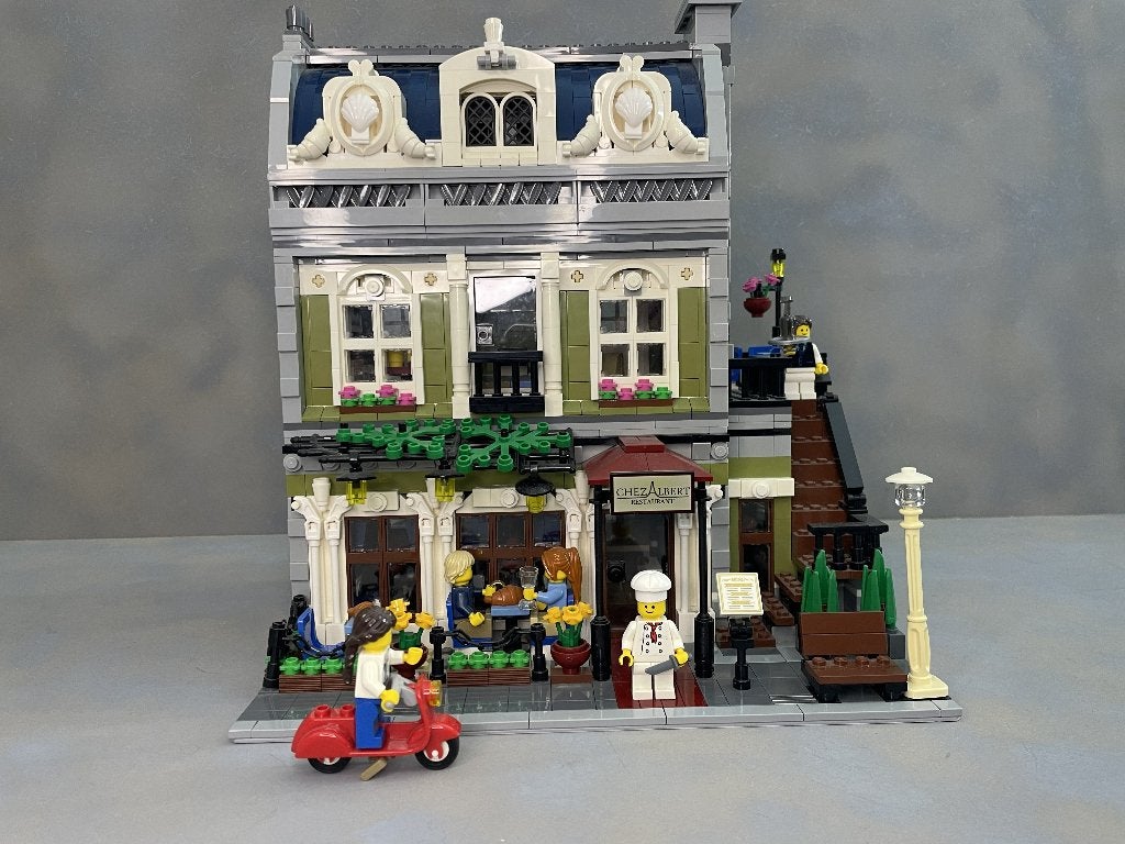 Lego 10243 Parisian Restaurant, Ophalen, Lego, Inclusief accessoires, Zo goed als nieuw