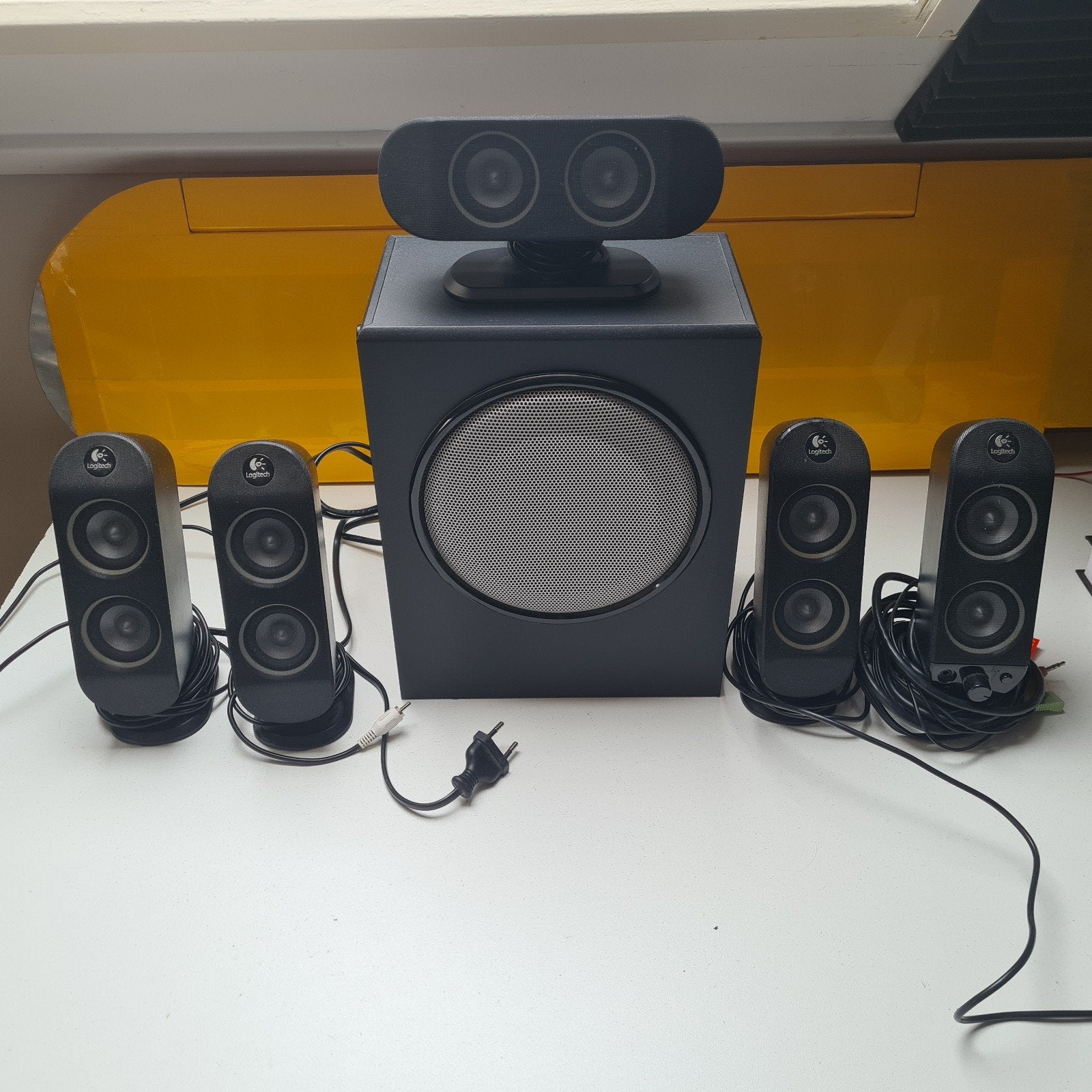 Logitech X-530 5.1 Surround Sound Speakerset, Gebruikt, Logitech, Speakerset, Ophalen of Verzenden