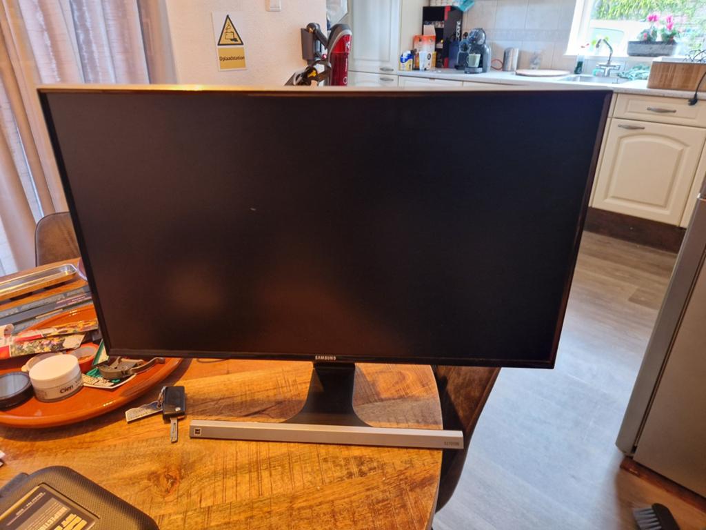 27" Samsung Monitor, Ophalen, Zo goed als nieuw, Full HD, 60 Hz of minder