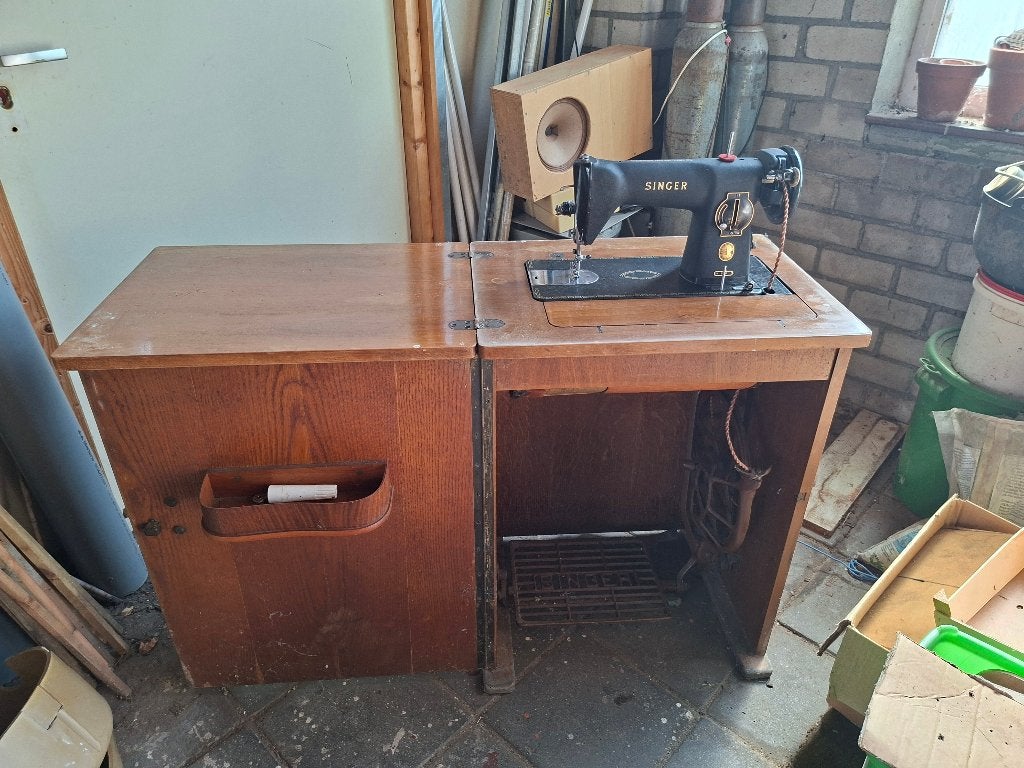 Antieke naaimachine Singer MB 13841, Antiek en Kunst, Antiek | Naaimachines, Ophalen
