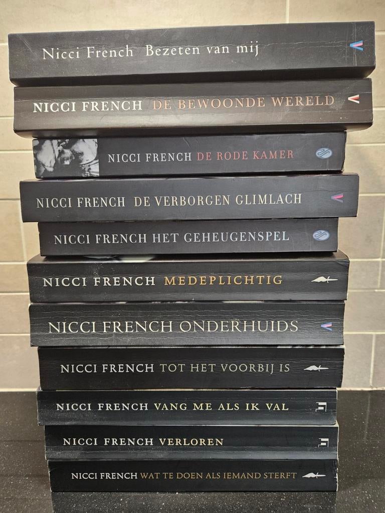 11x Nicci French, Boeken, Ophalen of Verzenden, Gelezen, Nicci French