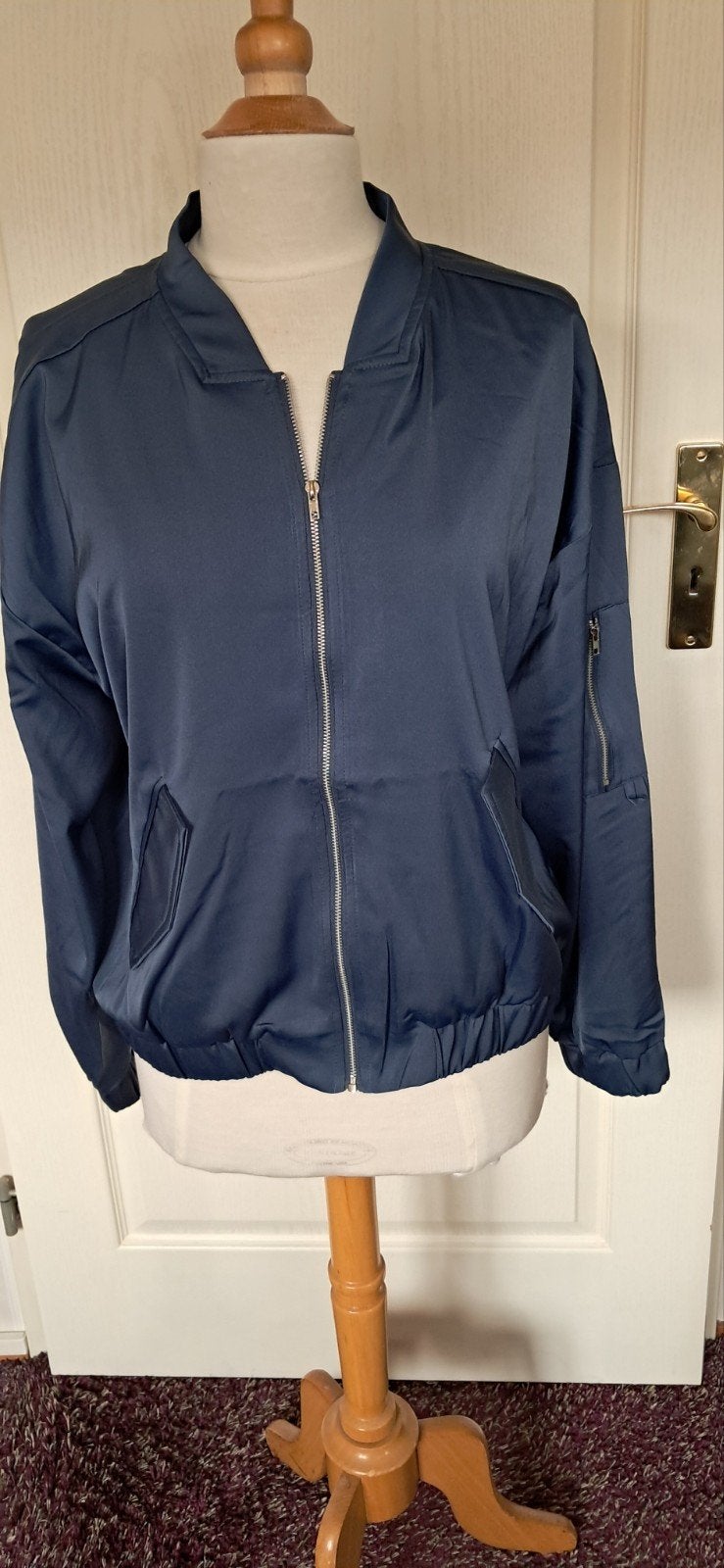 Lichtglanzend  jasje van FREE/QUENT - Maat 42, Freequent, Blauw, Maat 42/44 (L), Onbekend